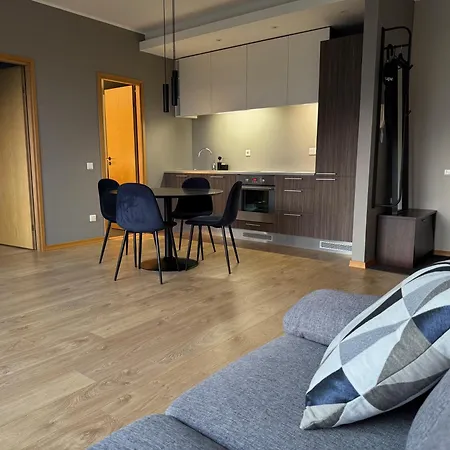 Apartamento Bright & Quiet Stay, Great View Tallin
